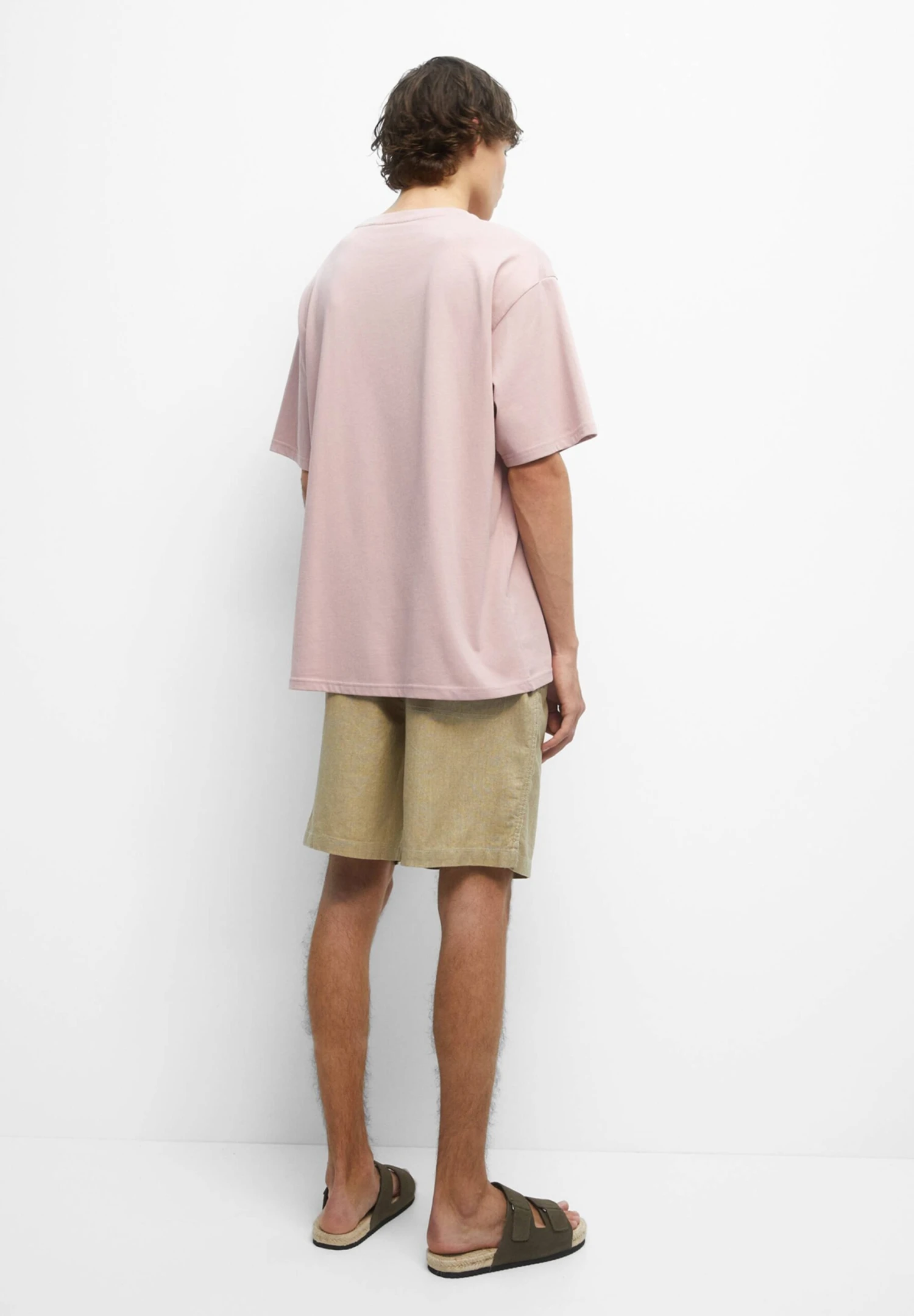 PULL & BEAR Short SleeveWith EmbroideryT-Shirt BasicPink Uomo T-shirt E Polo PUC22O1OL-J11 3 PULL & BEAR Short SleeveWith EmbroideryT-Shirt BasicPink Uomo T-shirt E Polo PUC22O1OL-J11 - immagine 3