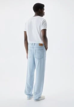 PULL & BEAR BaggyJeans A SigarettaLight Blue Denim Uomo Jeans PUC21N0IZ-K13 -Pull & Bear 02233b9487ce4100a009b3db65db4b25