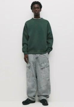 PULL & BEAR ROUND NECK - Felpa - Dark Green -Pull & Bear 053ce8926e534369b4ebcc49026fb679