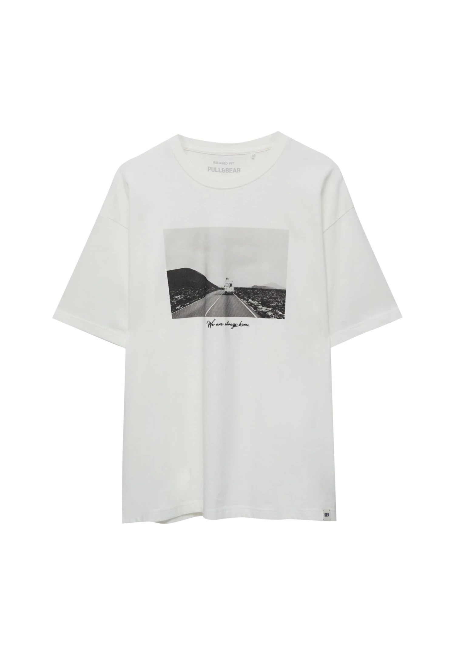 PULL & BEAR Slogan PhotographT-Shirt Con StampaWhite Uomo T-shirt E Polo PUC22O1QI-A11 6 PULL & BEAR Slogan PhotographT-Shirt Con StampaWhite Uomo T-shirt E Polo PUC22O1QI-A11 - immagine 6