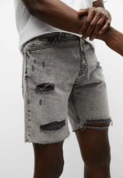 PULL & BEAR BermudaShorts Di JeansGrey Uomo Jeans PUC22F0CZ-C11 -Pull & Bear 05ac7ea8b9794726a464b0c11e892510