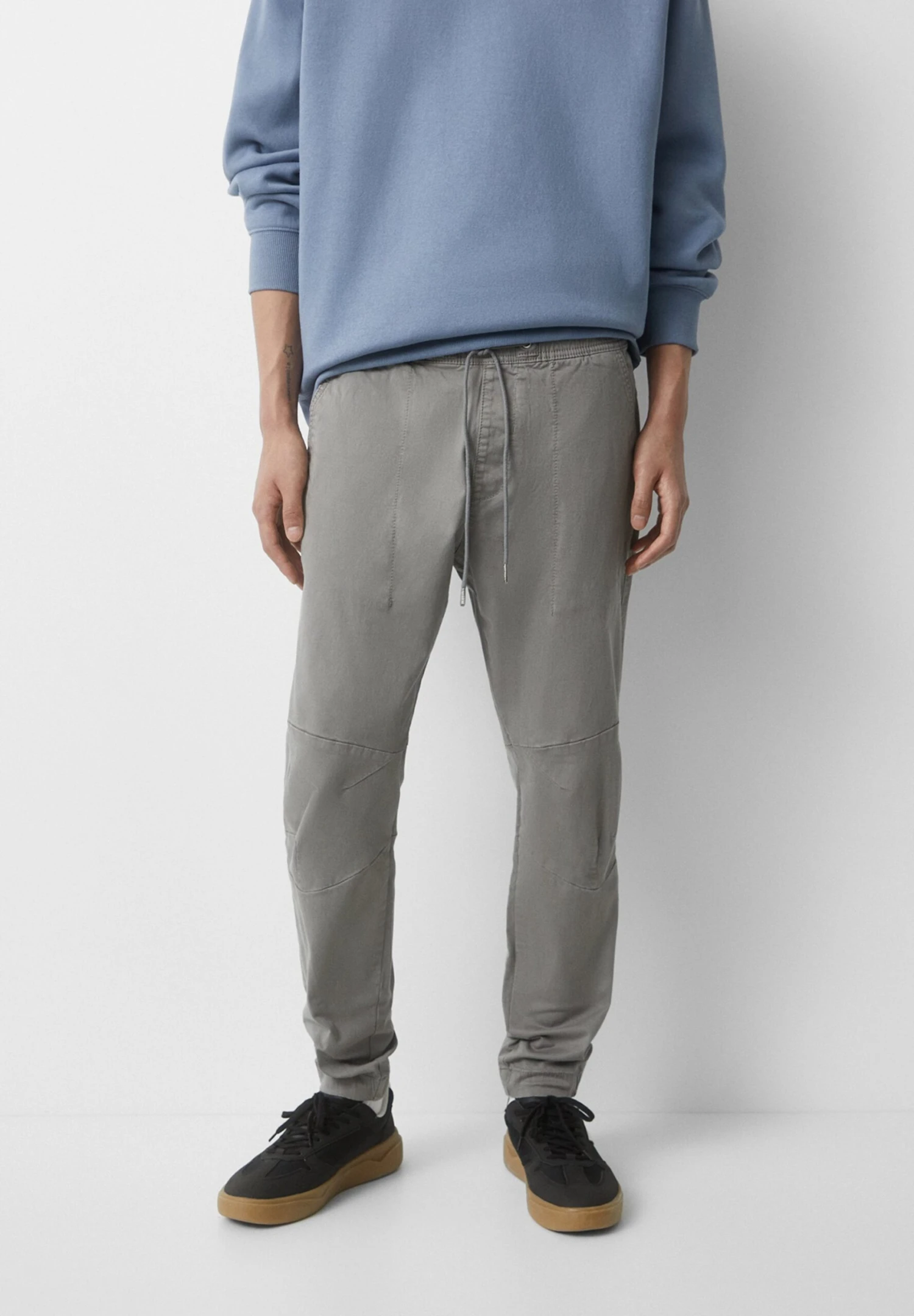 PULL & BEAR Jogger FitPantaloni SportiviGrey Uomo Pantaloni PUC22E0EW-C11 1 PULL & BEAR Jogger FitPantaloni SportiviGrey Uomo Pantaloni PUC22E0EW-C11
