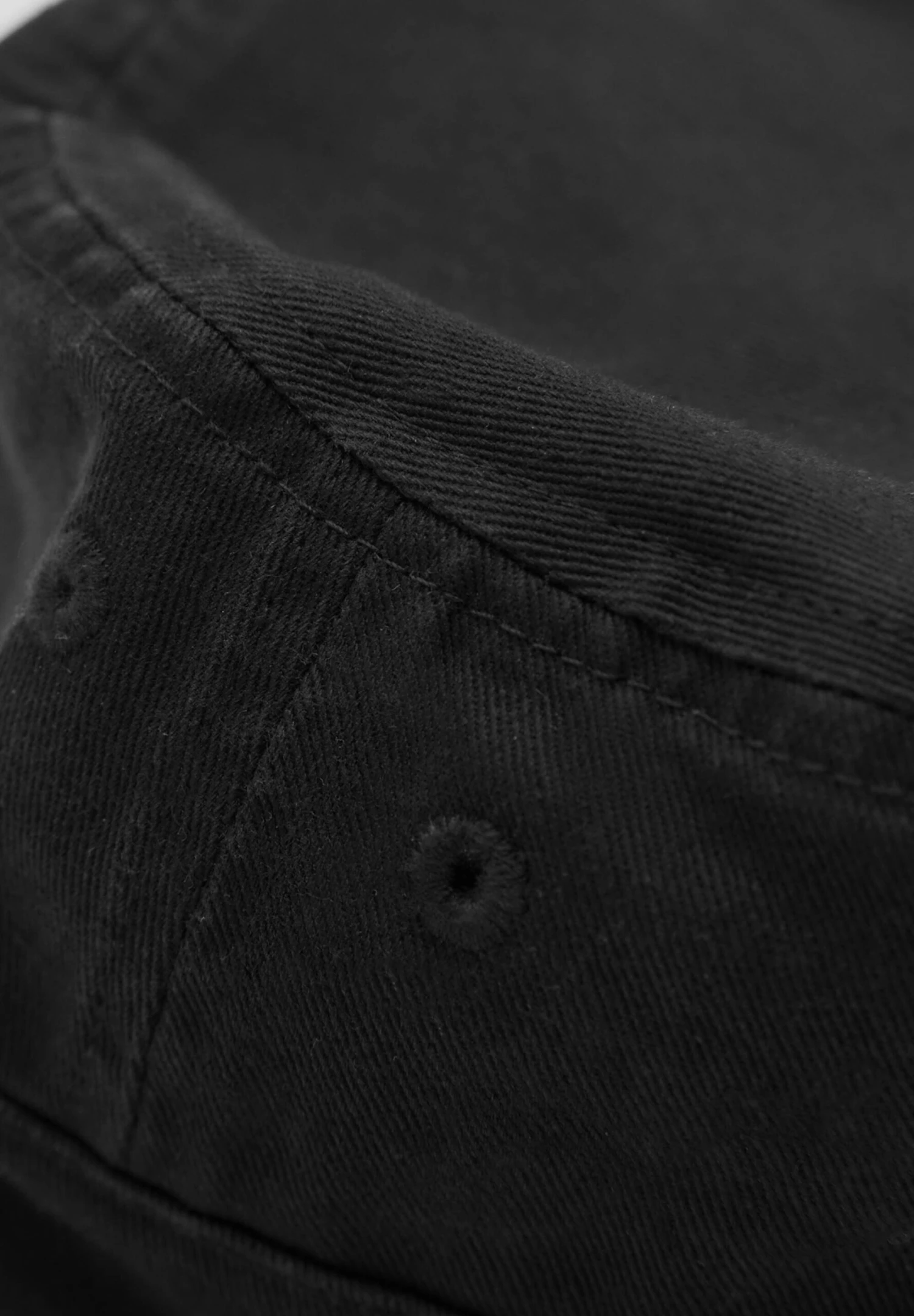 PULL & BEAR Faded Bucket CappelloBlack Uomo Cappellie Berretti PUC52Q015-Q11 3 PULL & BEAR Faded Bucket CappelloBlack Uomo Cappellie Berretti PUC52Q015-Q11 - immagine 3