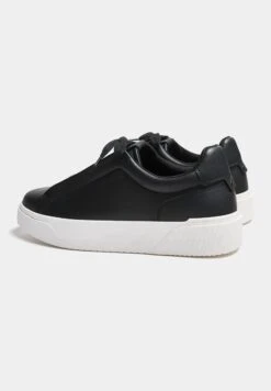 PULL & BEAR ChunkySneakers BasseBlack Uomo Sneaker PUC12O0FE-Q11 5 PULL & BEAR ChunkySneakers BasseBlack Uomo Sneaker PUC12O0FE-Q11 -Pull & Bear 0b723c0a37c74dc6bd35cbd253d85c81
