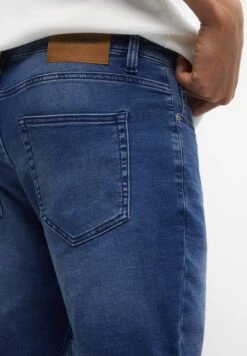 PULL & BEAR Faded BermudaShorts Di JeansBlue/Denim Uomo Bermuda PUC22F0CG-K11 -Pull & Bear 0bab7cd1f009406a927c35368c0cfb7d