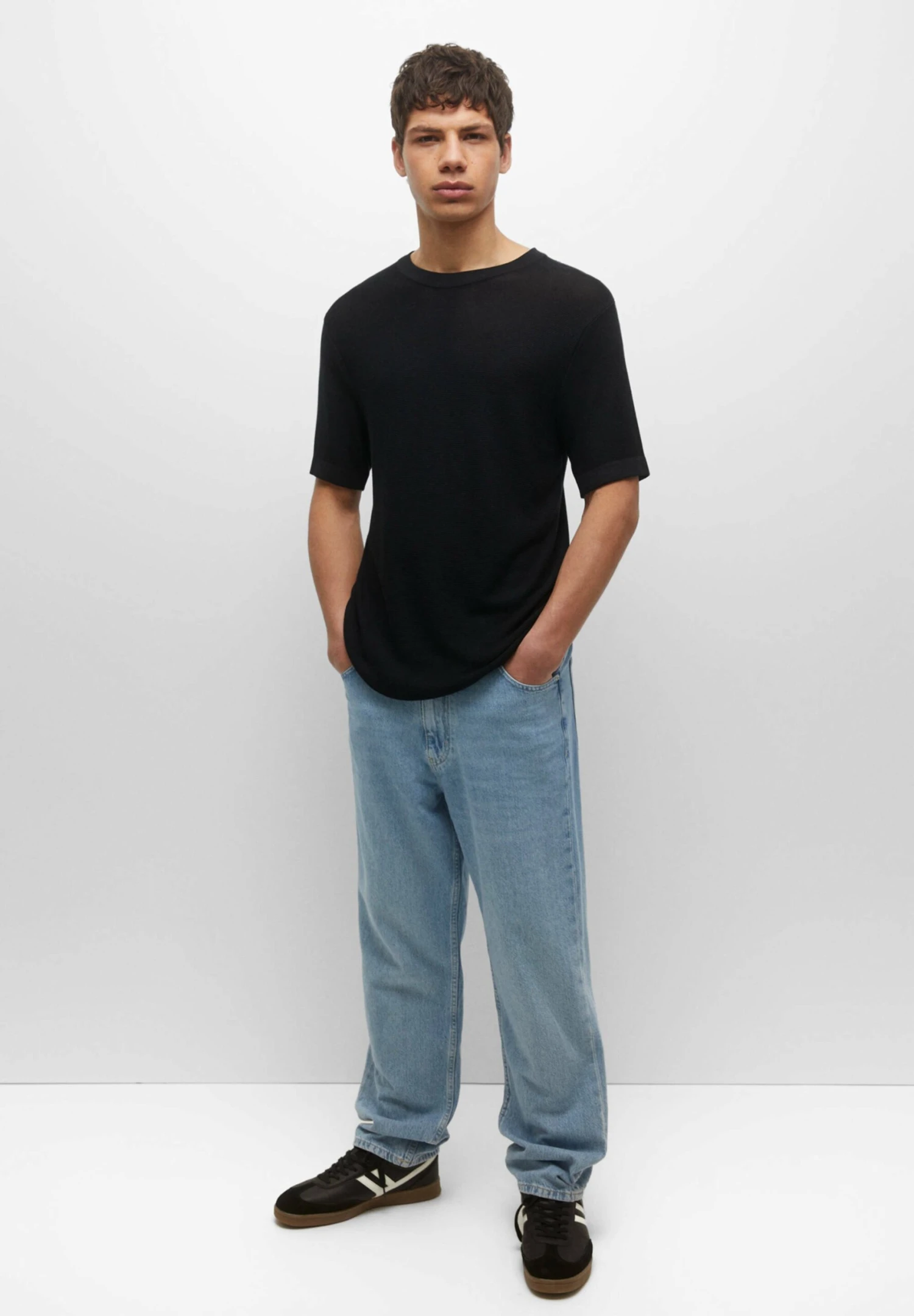 PULL & BEAR Short Sleeve- Maglione - Black 2 PULL & BEAR Short Sleeve- Maglione - Black - immagine 2