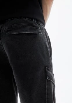 PULL & BEAR Jeans BaggyBlack Uomo Jeans PUC22E0F6-Q11 -Pull & Bear 11019d584a0340269f1f5bd9db051aa5