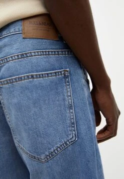 PULL & BEAR Jeans A SigarettaLight Blue Denim Uomo Jeans PUC22G0P7-K11 -Pull & Bear 11cbce30dc0449b49bb6c59c8c5f21c1