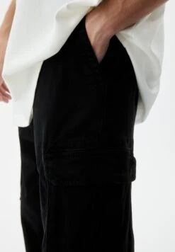 PULL & BEAR Straight FitPantaloni CargoBlack Uomo Pantaloni PUC22E0EI-Q11 -Pull & Bear 1358cf9c471f40a4afc59c20400e2c22