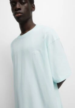 PULL & BEAR Short Sleeve StwdT-Shirt Con StampaGreen Uomo T-shirt E Polo PUC22O1PA-M11 -Pull & Bear 13d8437b014b47399b1ab4ac353bcf6a