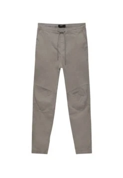 PULL & BEAR Jogger FitPantaloni SportiviGrey Uomo Pantaloni PUC22E0EW-C11 12 PULL & BEAR Jogger FitPantaloni SportiviGrey Uomo Pantaloni PUC22E0EW-C11 -Pull & Bear 15644517c66f406bbe27cbc696919f81