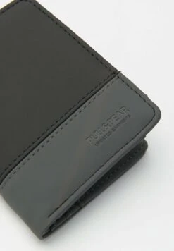 PULL & BEAR Vertical With Elastic DetailPortafoglioBlack Uomo Portafogli E Custodie PUC52F086-Q11 -Pull & Bear 16b580cc81744c029cf69f5a1aa338c2