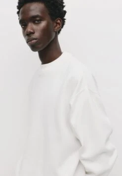 PULL & BEAR ROUND NECK - Felpa - White -Pull & Bear 1b071dc4ece843b4a3aa653c1f8fe0d3