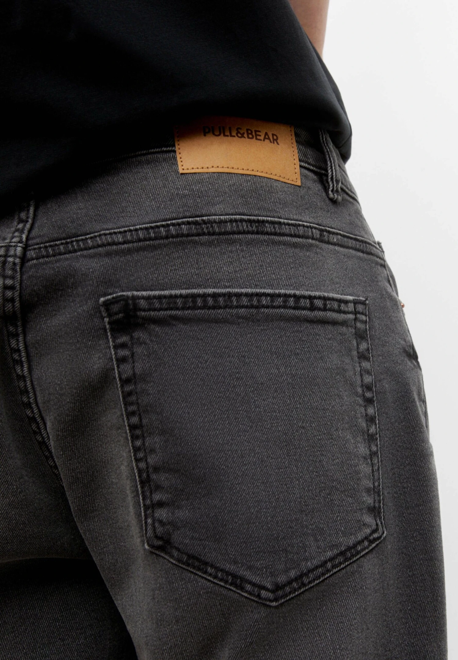 PULL & BEAR BermudaShorts Di JeansMottled Dark Grey Uomo Bermuda PUC22F0BN-C11 4 PULL & BEAR BermudaShorts Di JeansMottled Dark Grey Uomo Bermuda PUC22F0BN-C11 - immagine 4