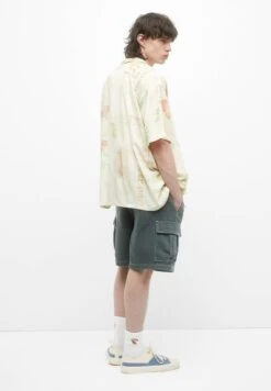 PULL & BEAR Print- Camicia - White -Pull & Bear 1efb2bd834254a439420c92079293170