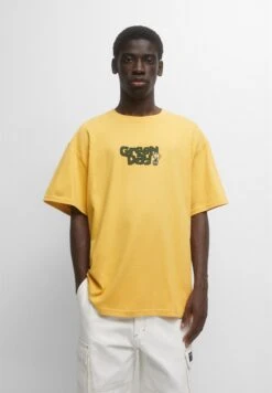 PULL & BEAR Green DayT-Shirt Con StampaYellow Uomo T-shirt E Polo PUC22O1P3-E11