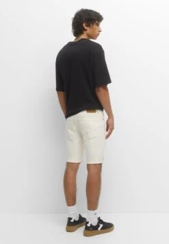 PULL & BEAR Frayed Bermuda - Shorts Di Jeans - Beige 8 PULL & BEAR Frayed Bermuda - Shorts Di Jeans - Beige -Pull & Bear 244a34202f714cca9685a122d73f395f