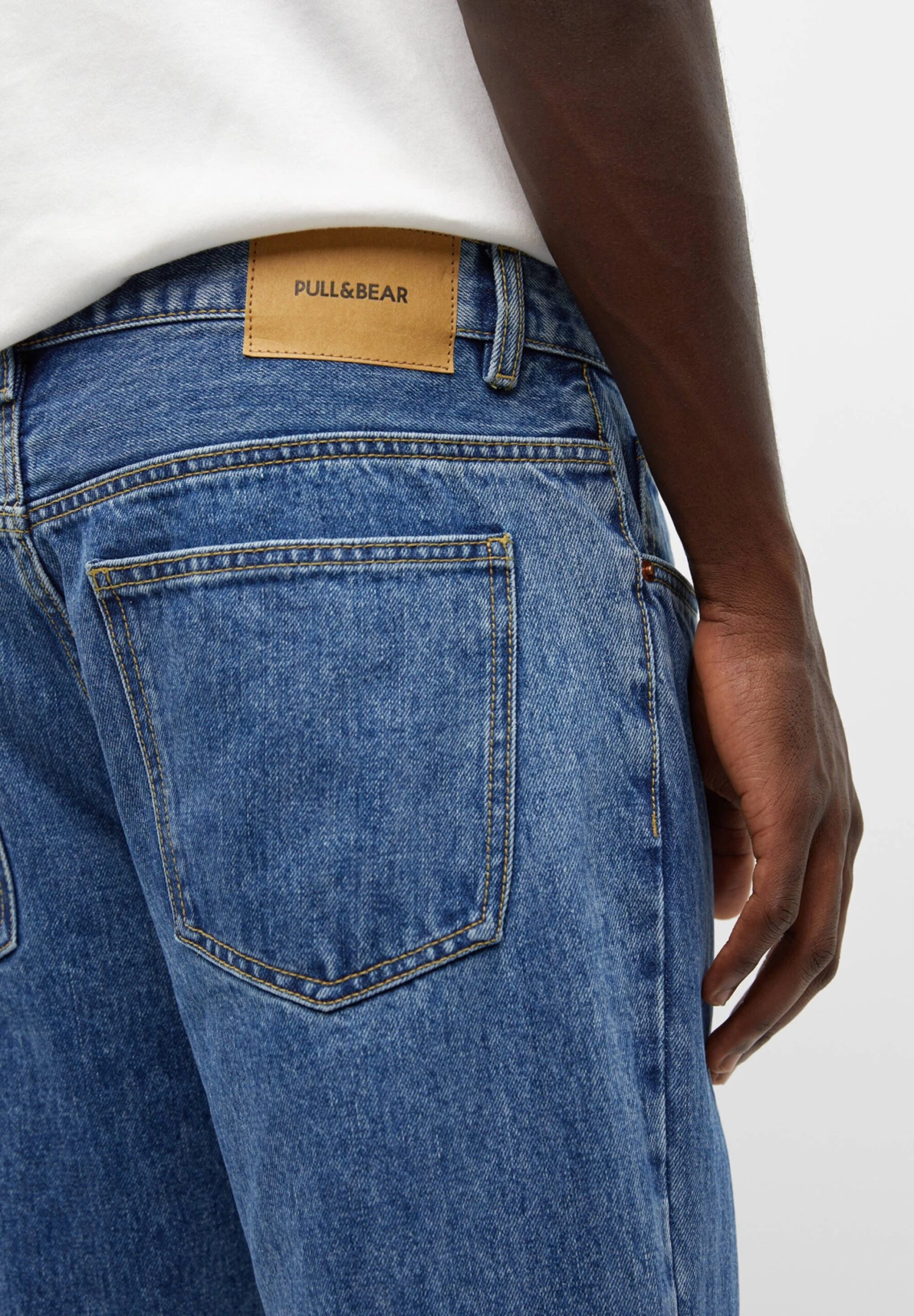 PULL & BEAR Basic Standard FitJeans A SigarettaDark Blue Denim Uomo Jeans PUC22G0P1-K11 5 PULL & BEAR Basic Standard FitJeans A SigarettaDark Blue Denim Uomo Jeans PUC22G0P1-K11 - immagine 5