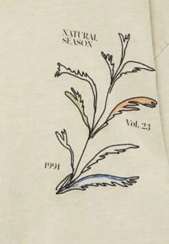 PULL & BEAR Short Sleeve T-Shirt Con StampaSand Uomo T-shirt E Polo PUC22O1OC-B11 13 PULL & BEAR Short Sleeve T-Shirt Con StampaSand Uomo T-shirt E Polo PUC22O1OC-B11 -Pull & Bear 250b91ffc2004985ad3d4eeb0abf2969