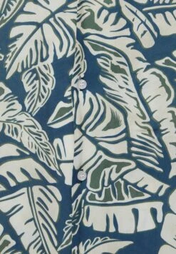 PULL & BEAR Short Sleeve Stwd Palm Tree CamiciaBlue Uomo Camicie PUC22D0JE-K11 13 PULL & BEAR Short Sleeve Stwd Palm Tree CamiciaBlue Uomo Camicie PUC22D0JE-K11 -Pull & Bear 25cb410bf1a8417ebdea69581ccb0c80