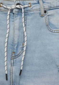 PULL & BEAR BermudaShorts Di JeansLight Blue Denim Uomo Bermuda PUC22F0BZ-K11 -Pull & Bear 26a20b8f2abc4925b6f328687b45f145