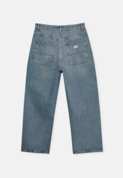 PULL & BEAR Skater - Jeans A Sigaretta - Blue Denim -Pull & Bear 27ebbe918d0d4ec3b1f012558e19e688