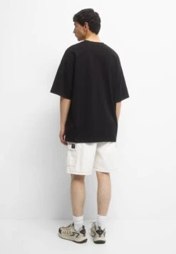 PULL & BEAR Bermuda With Seam DetailShortsBeige Uomo Bermuda PUC22F0CW-B11 -Pull & Bear 28c7161646fb4fd2a049340e367c067e