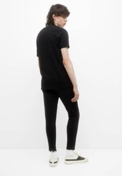 PULL & BEAR Ripped Jeans A SigarettaBlack Denim Uomo Jeans PUC22G0PH-Q11 -Pull & Bear 29a3b639ce0b4ffeaf71b623d5ae437a