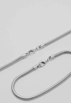 PULL & BEAR SetCollanaSilver Coloured Uomo Gioielli PUC52L01Z-D11 8 PULL & BEAR SetCollanaSilver Coloured Uomo Gioielli PUC52L01Z-D11 -Pull & Bear 29c0e1826b834fdf807b0adc010732b6