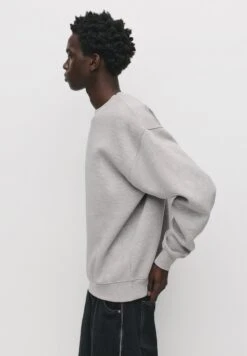 PULL & BEAR ROUND NECK - Felpa - Light Grey -Pull & Bear 2bc82434ca174d7c88f7f088fecd626f