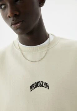 PULL & BEAR Brooklyn Varsity- Felpa - Mottled Beige -Pull & Bear 2bcdb16d9e5d4f8585102f315afa4827