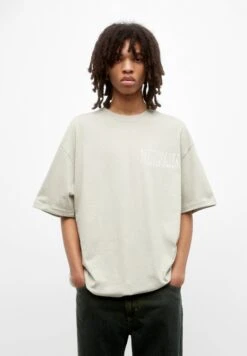 PULL & BEAR NirvanaT-Shirt Con StampaKhaki Uomo T-shirt E Polo PUC22O1NO-N11