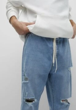PULL & BEAR Jeans BaggyLight Blue Denim Uomo Jeans PUC22G0OC-K11 -Pull & Bear 2d335f6574d5465db8209bf590a2d78d