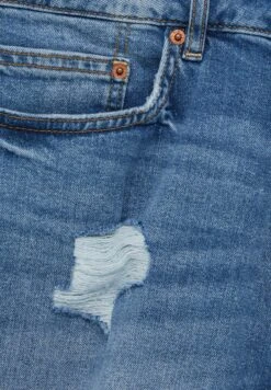 PULL & BEAR Shorts Di JeansBlue Denim Uomo Jeans PUC22F0BJ-K11 -Pull & Bear 2fbe9bf09a0d445da62f6177c8b61cf3