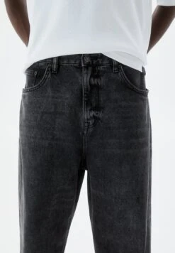 PULL & BEAR Jeans A SigarettaBlack Uomo Jeans PUC22G0PX-Q11 -Pull & Bear 3046a98cc43148a29392012b18f00bb5