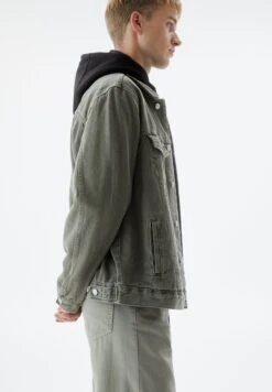 PULL & BEAR BasicGiacca Di JeansKhaki Uomo Giacche PUC22T0SX-N11 -Pull & Bear 31814f55c9ca4ed1aeb2fc8ddb2fe34e