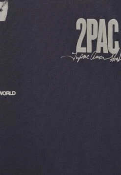PULL & BEAR Tupac Me Against The World T-Shirt Con StampaGrey Uomo T-shirt E Polo PUC22O1MA-C11 -Pull & Bear 33882adfcf8f466caeffd7ecdc6a01f9
