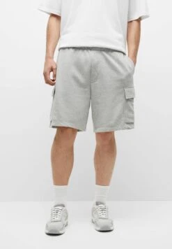PULL & BEAR Bermuda Straight - Shorts - Grey