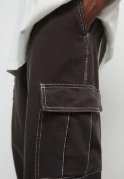 PULL & BEAR Contrast SeamPantaloni CargoBrown Uomo Pantaloni PUC22E0EZ-O11 -Pull & Bear 396fd1e99e924fb9bd2a5e0c6e1ff86e