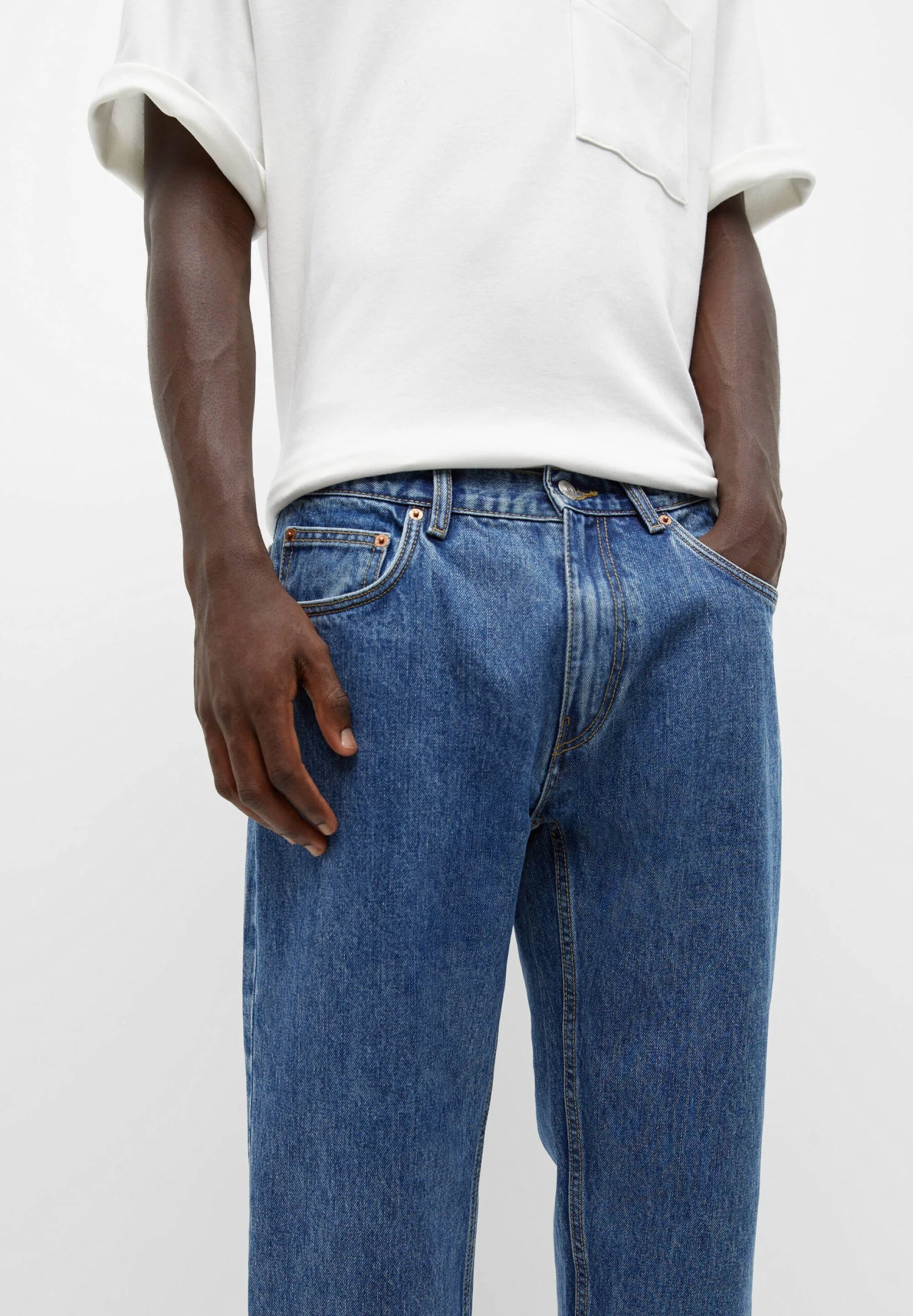 PULL & BEAR Basic Standard FitJeans A SigarettaDark Blue Denim Uomo Jeans PUC22G0P1-K11 4 PULL & BEAR Basic Standard FitJeans A SigarettaDark Blue Denim Uomo Jeans PUC22G0P1-K11 - immagine 4