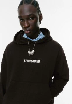 PULL & BEAR STWD STUDIO - Felpa Con Cappuccio - Black -Pull & Bear 3fb76d44183a4a2691417974d662150c