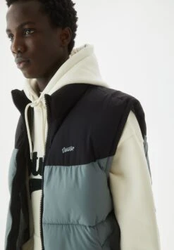PULL & BEAR BasicPuffer GiletSmanicatoGreen Uomo Giacche PUC22T0SP-M11 -Pull & Bear 4421898c633f4fe3b3e106cd775c47d1