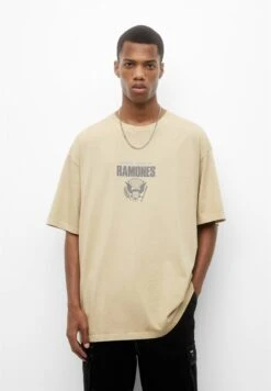 PULL & BEAR Ramones Gabba HeyT-Shirt Con StampaSand Uomo T-shirt E Polo PUC22O1O4-B11