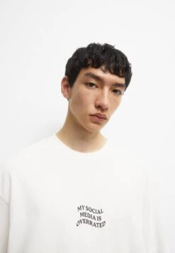 PULL & BEAR With Short Sleeves And Slogan PrintT-Shirt Con StampaWhite Uomo T-shirt E Polo PUC22O1NQ-A11 -Pull & Bear 469b93c61562476e9a8bde6cac410de0