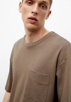 PULL & BEAR Short SleeveWith Pocket - T-Shirt Basic - Brown -Pull & Bear 47b43507bbba4d3882fc02f945ef5c54