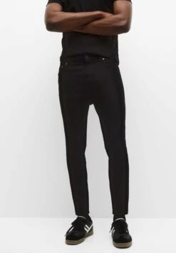 PULL & BEAR Basic CarrotJeans Slim FitBlack Uomo Jeans PUC22G0PI-Q11