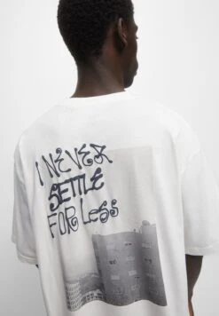 PULL & BEAR Short Sleeve StwdT-Shirt Con StampaWhite Uomo T-shirt E Polo PUC22O1PA-A11 -Pull & Bear 49bd01aa59c8405e9ee2b1630b8abbd7