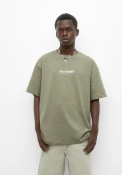 PULL & BEAR With Short Sleeves And Slogan PrintT-Shirt Con StampaKhaki Uomo T-shirt E Polo PUC22O1OO-N11 -Pull & Bear 4bc26e17a2d149208d7104aaa5642796