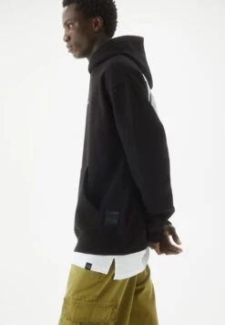 PULL & BEAR FelpaBlack Uomo Maglieria E Felpe PUC22S0QJ-Q11 -Pull & Bear 4c02eb7a0b364de5b0cfcfaa4be4c4b2