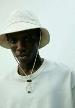 PULL & BEAR Stwd Drawstring BucketCappelloSand Uomo Cappellie Berretti PUC52Q019-B11